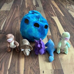 Plush Dinosaur Playset with Storage bag
